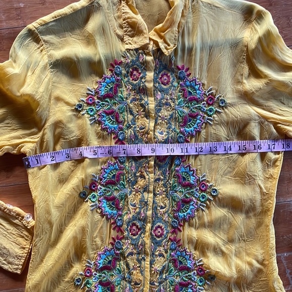 Long Sleeve Johnny Was Yellow 100% Silk Button Down Embroidered Blouse - Picture 9 of 9